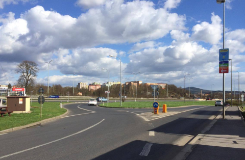 Nájezd na Turnov z Nákladní ulice v Liberci bude po rekonstrukci plynulejší. Od pondělí ale řidiči musí počítat s omezením